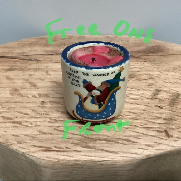 🔴 Set of 2 beautiful ceramic crafted Christmas themed candles - PLUS Free One - Picture 10 of 11